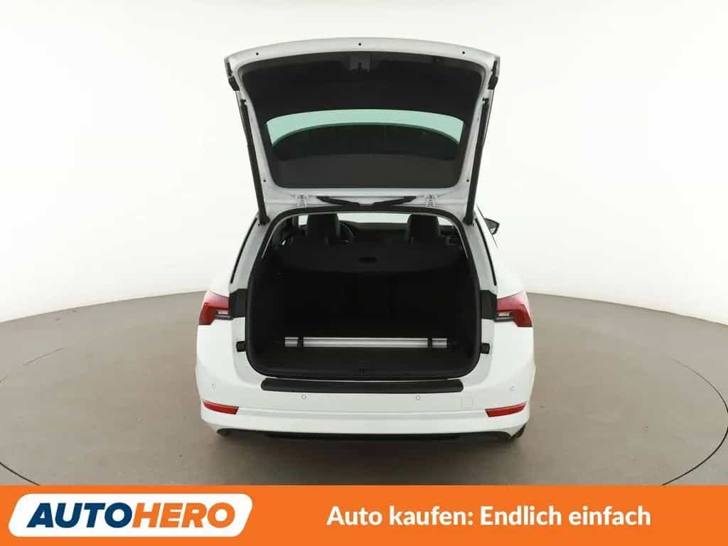Skoda Octavia 1.5 TSI ACT First Edition*NAVI*HUD*LED* 08/2020-photo-16