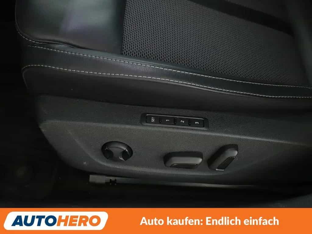 Skoda Octavia 1.5 TSI ACT First Edition*NAVI*HUD*LED* 08/2020-photo-27