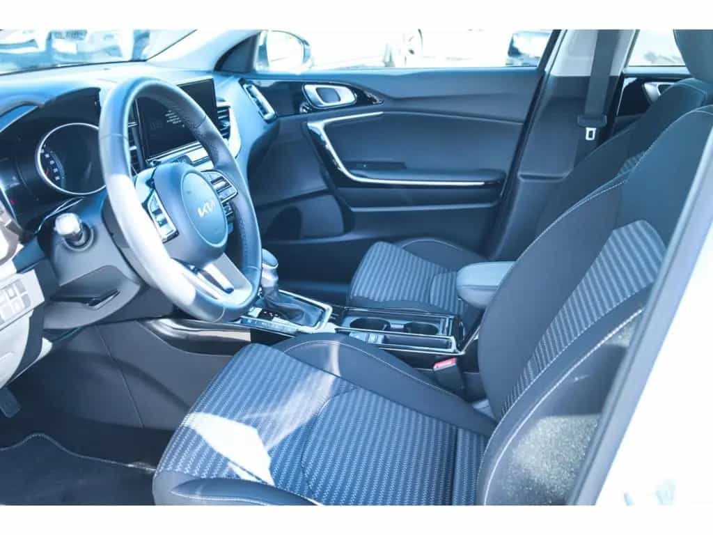 Kia Ceed Sportswagon 1.6 CRDi Navi ACC Apple CarPlay 04/2024-photo-13