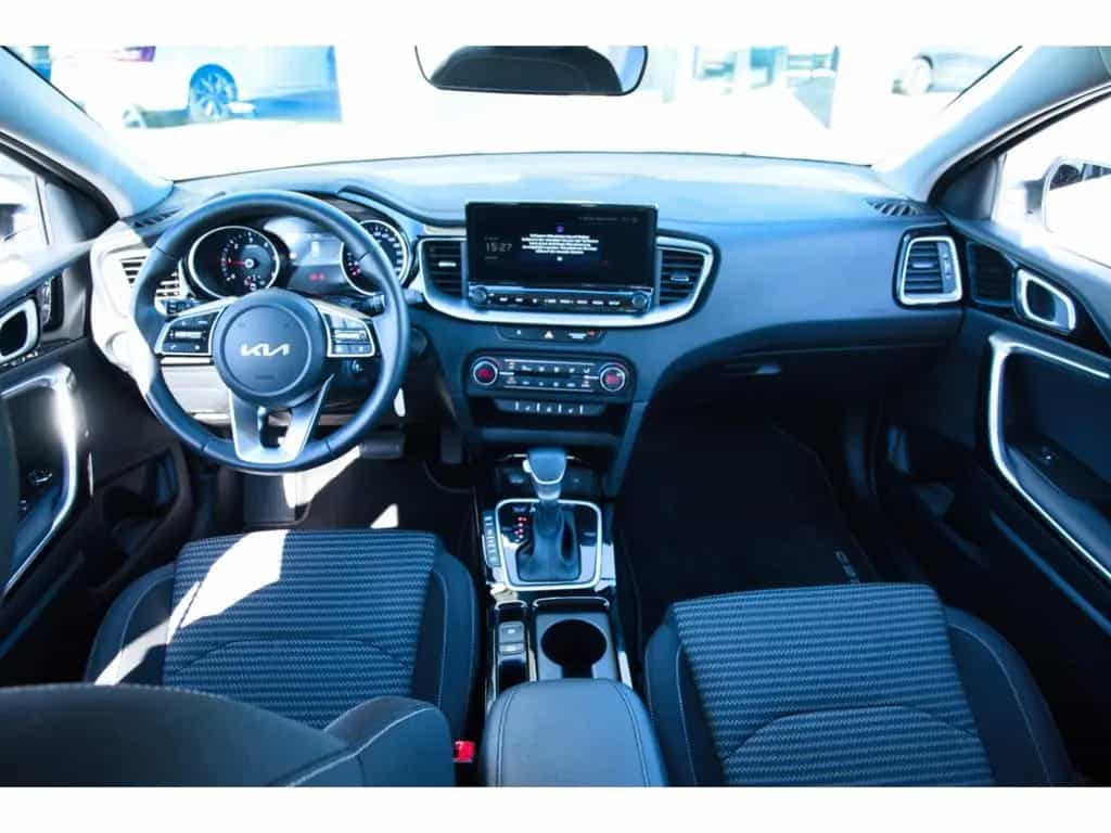 Kia Ceed Sportswagon 1.6 CRDi Navi ACC Apple CarPlay 04/2024-photo-18