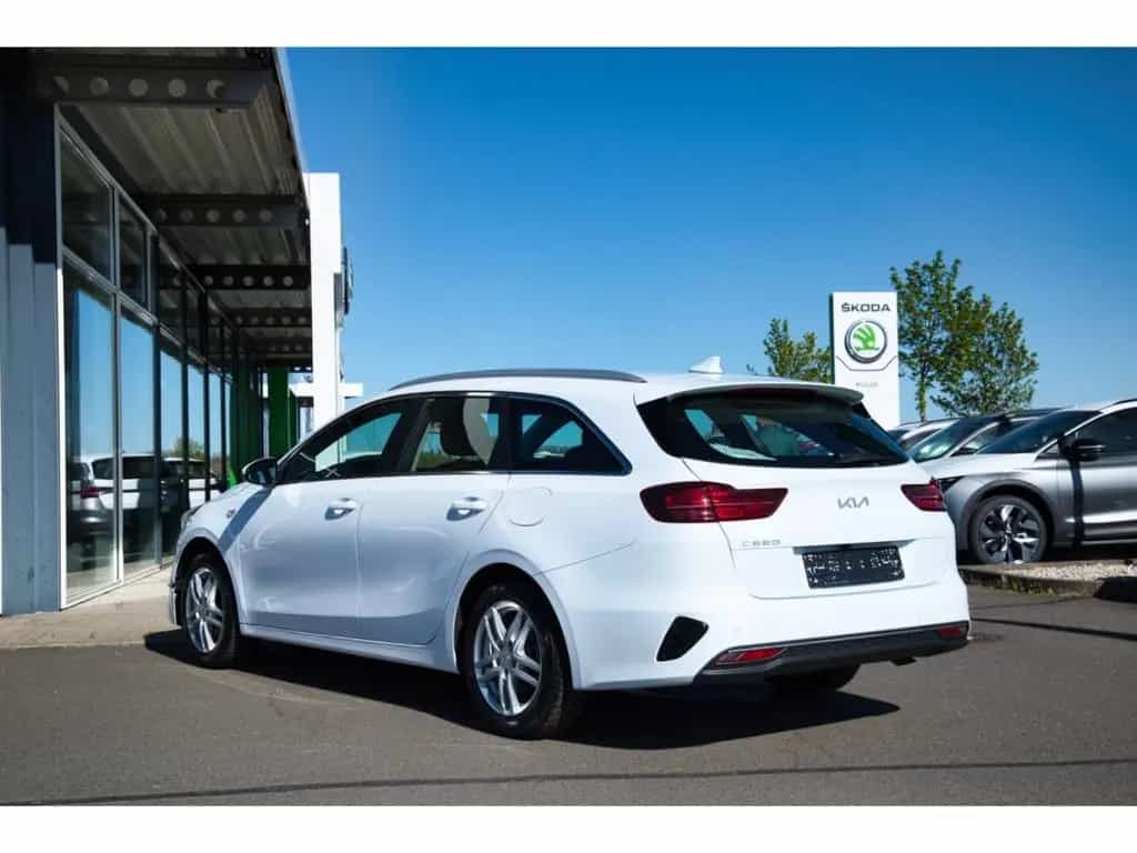 Kia Ceed Sportswagon 1.6 CRDi Navi ACC Apple CarPlay 04/2024-photo-7
