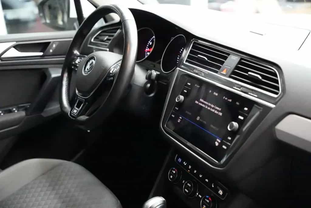 Volkswagen Tiguan CARPLAY-NAVI*4-MOTION*STANDHEIZUNG 09/2020-photo-28
