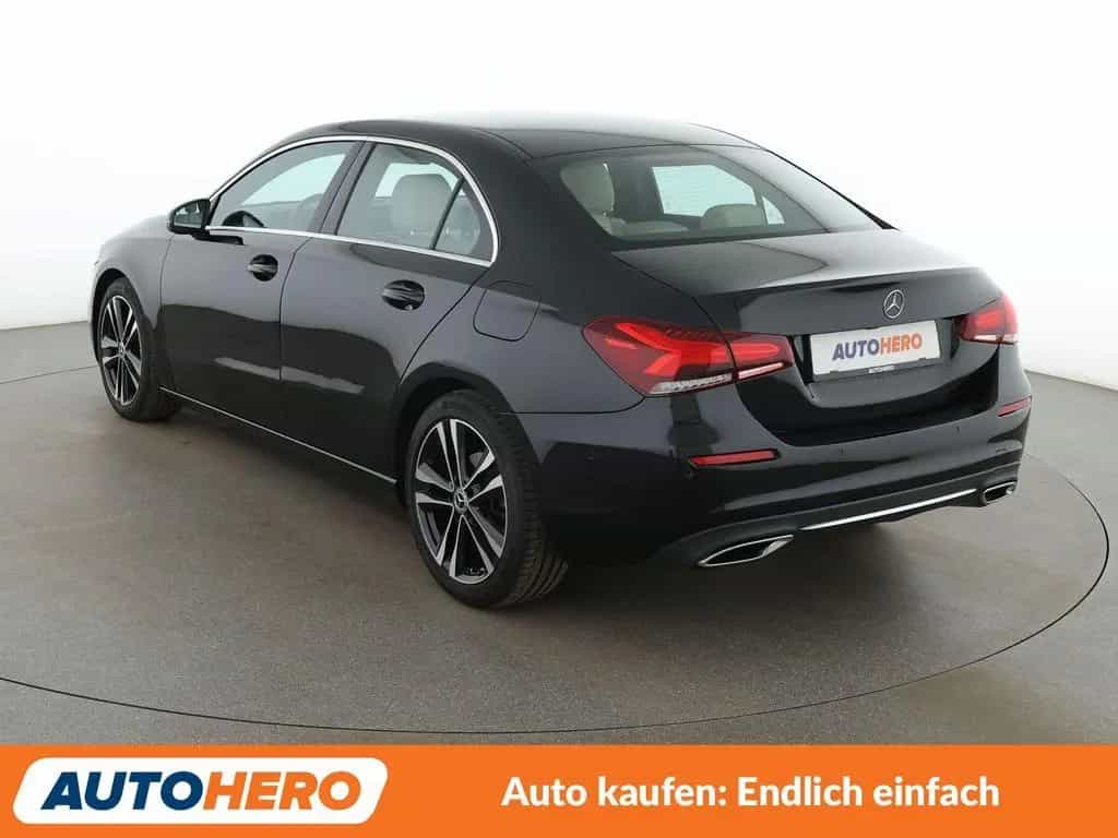 Mercedes-Benz A-Class 200 d Edition 19 Aut.*NAVI*LED*PDC*TEMPO*ALU* 02/2020-photo-3