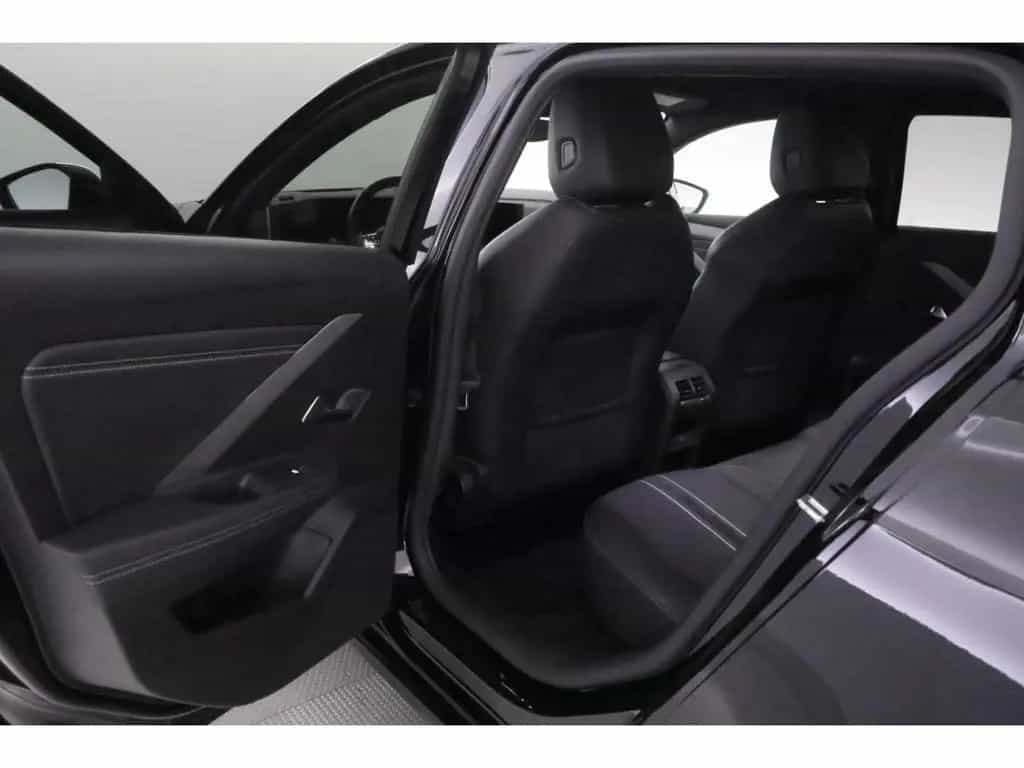 Opel Astra L 1.2T ST Aut.GS+LED+KAMERA+CARPLAY+TEMPO 03/2025-photo-17