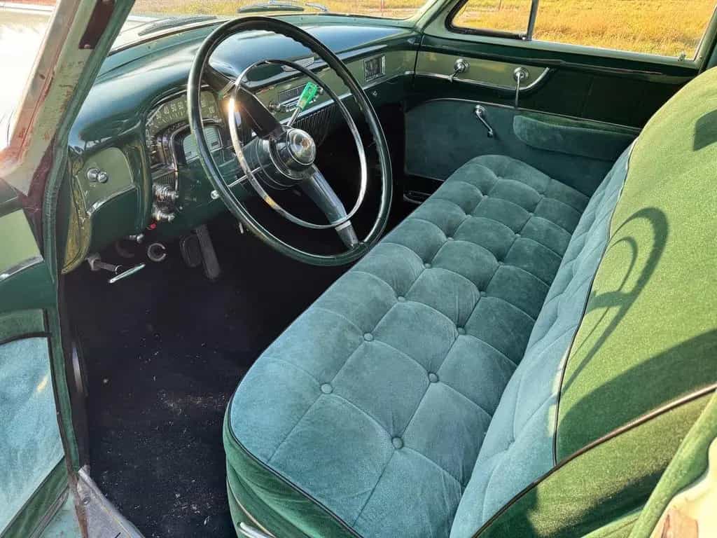 Cadillac Other Sedan 07/1952-photo-5