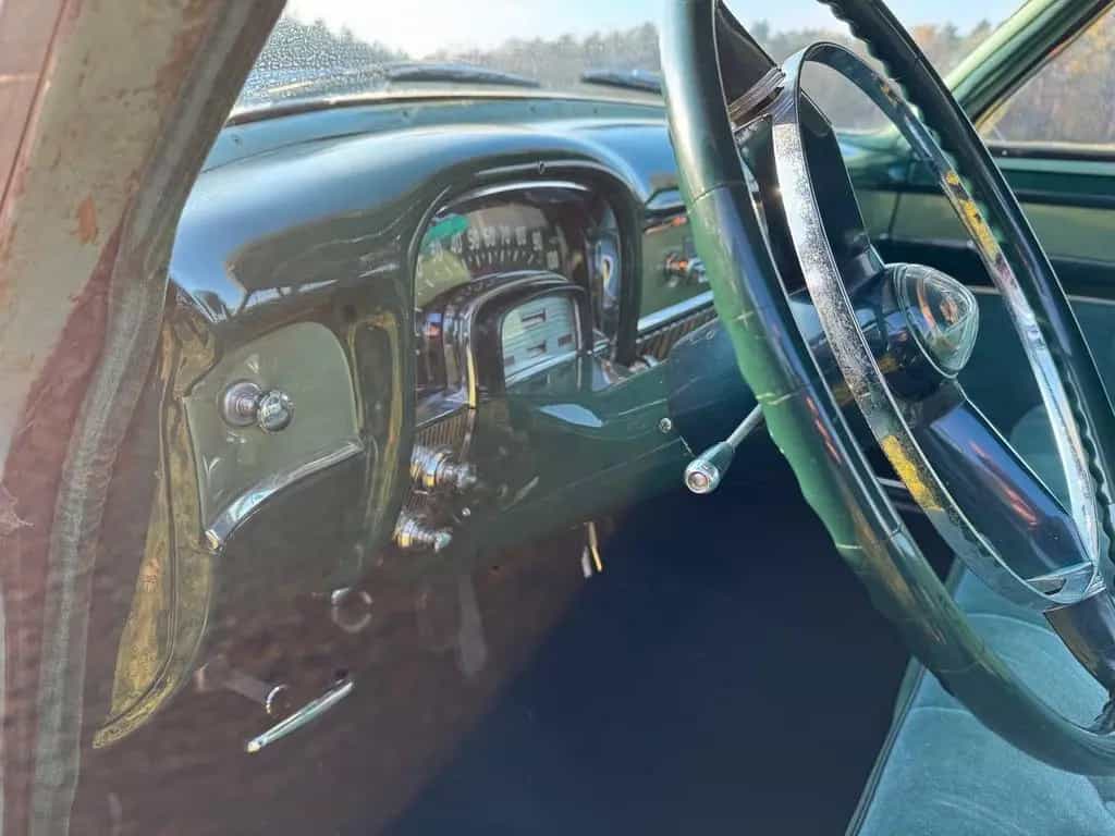 Cadillac Other Sedan 07/1952-photo-7