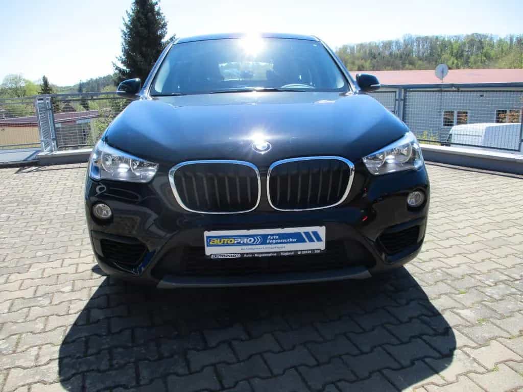 BMW X1 sDrive 18 i+1.Hand 03/2018-photo-1