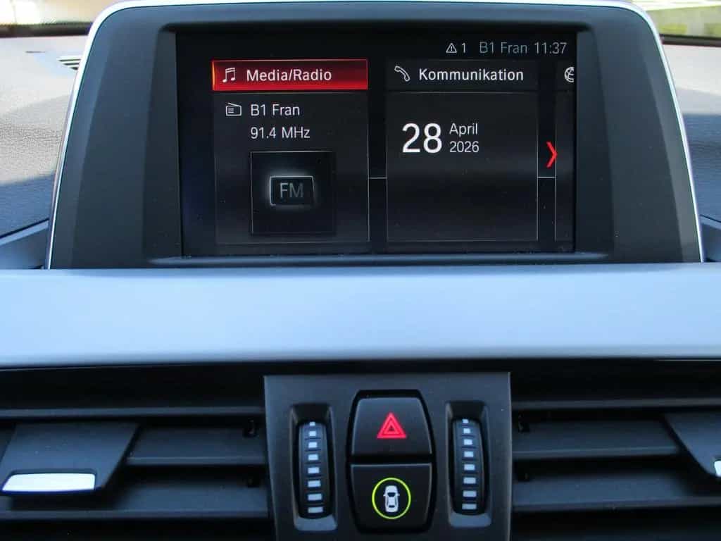 BMW X1 sDrive 18 i+1.Hand 03/2018-photo-11