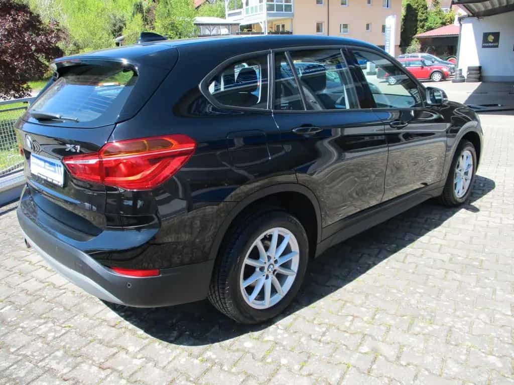 BMW X1 sDrive 18 i+1.Hand 03/2018-photo-3