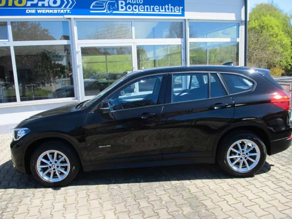 BMW X1 sDrive 18 i+1.Hand 03/2018-photo-6
