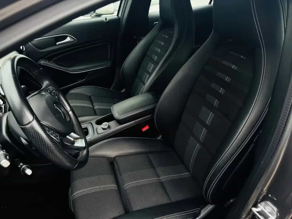 Mercedes-Benz GLA 180 *NAVI*LED*PDC*Urban*SHZ*Schaltwippen* 02/2020-photo-11