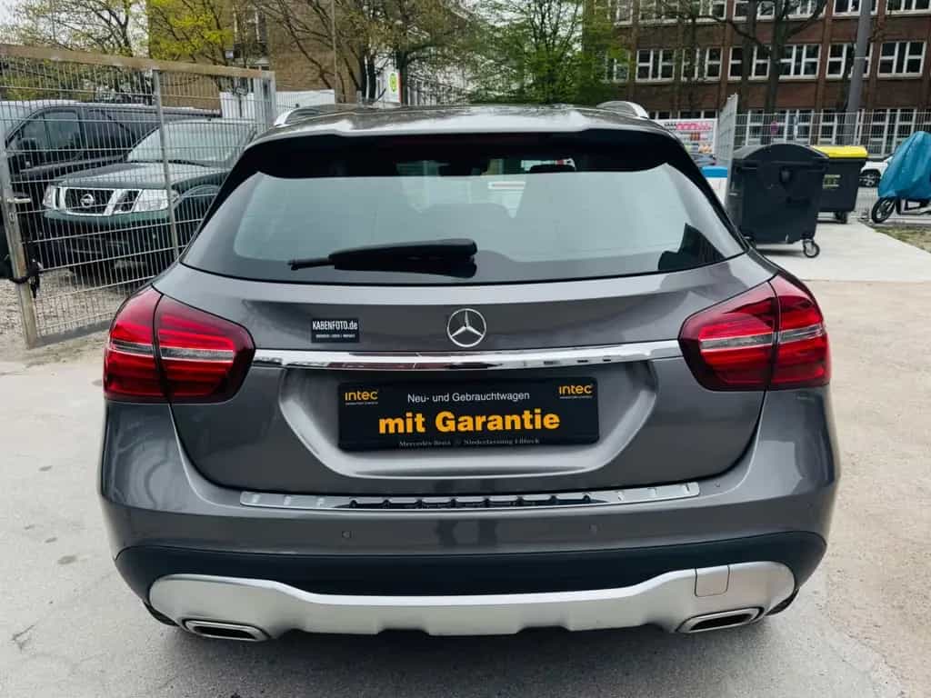 Mercedes-Benz GLA 180 *NAVI*LED*PDC*Urban*SHZ*Schaltwippen* 02/2020-photo-5