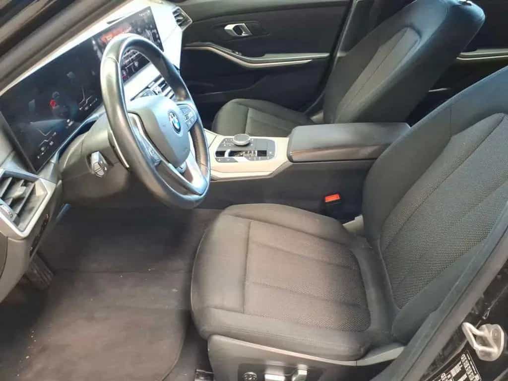BMW 320 d Touring xDrive Aut. NAVI LED KAM 03/2023-photo-2