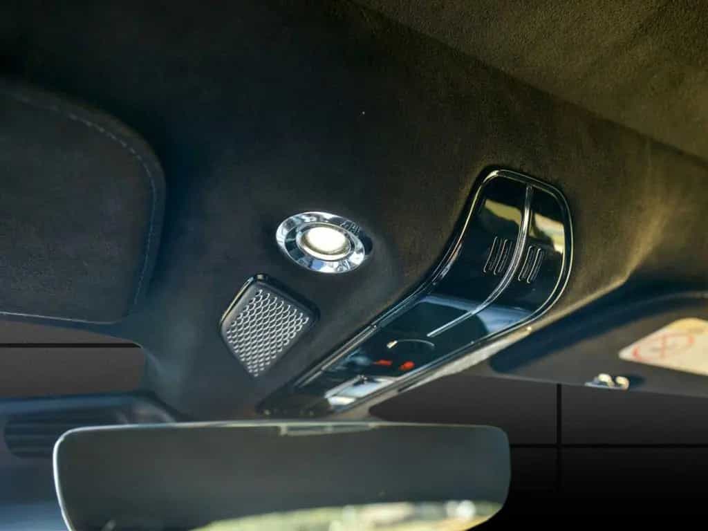Aston Martin V8 Vantage Coupe 11/2024-photo-29