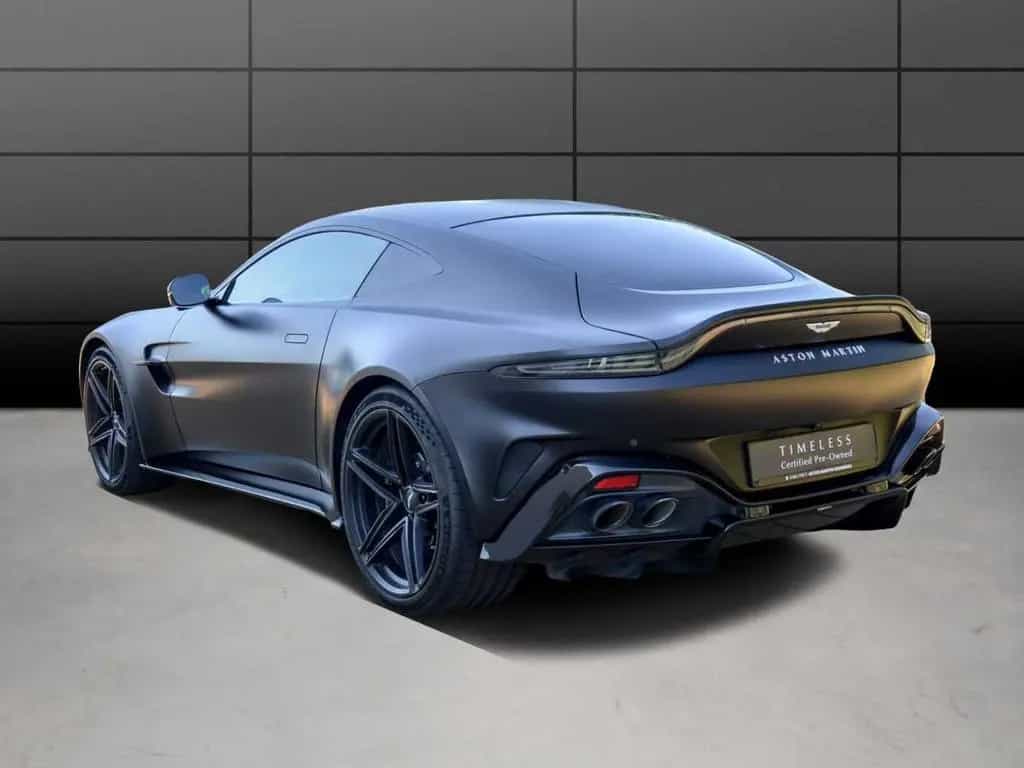 Aston Martin V8 Vantage Coupe 11/2024-photo-3