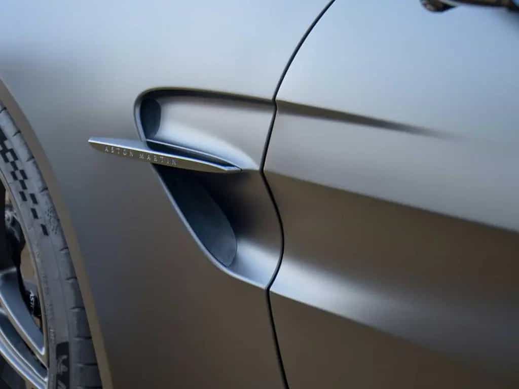 Aston Martin V8 Vantage Coupe 11/2024-photo-9