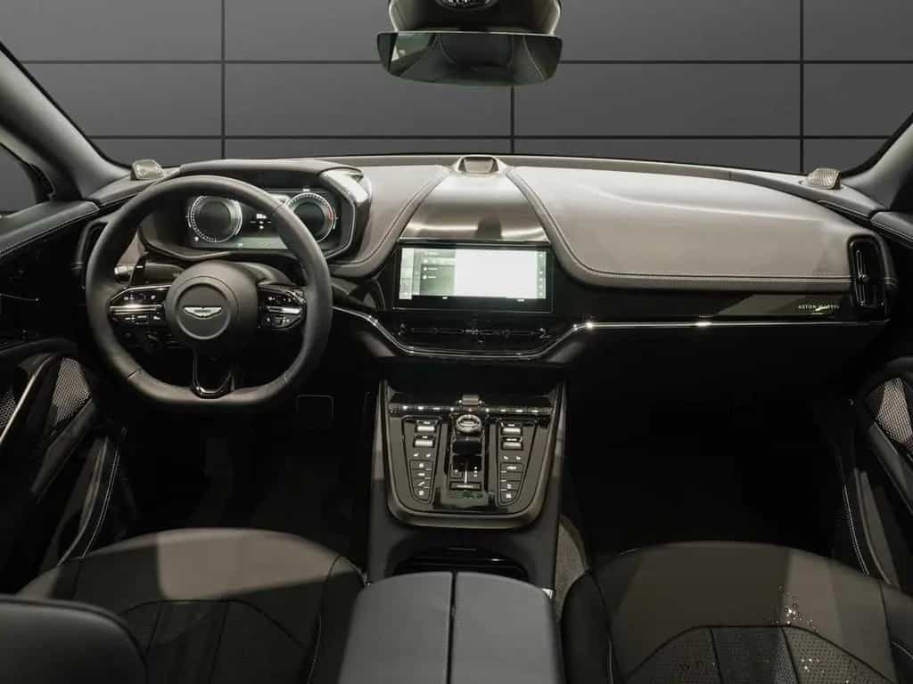 Aston Martin DBX707 MJ 25 09/2025-photo-11