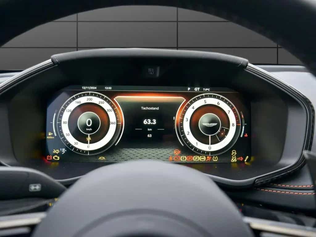 Aston Martin DBX 707 null-photo-9