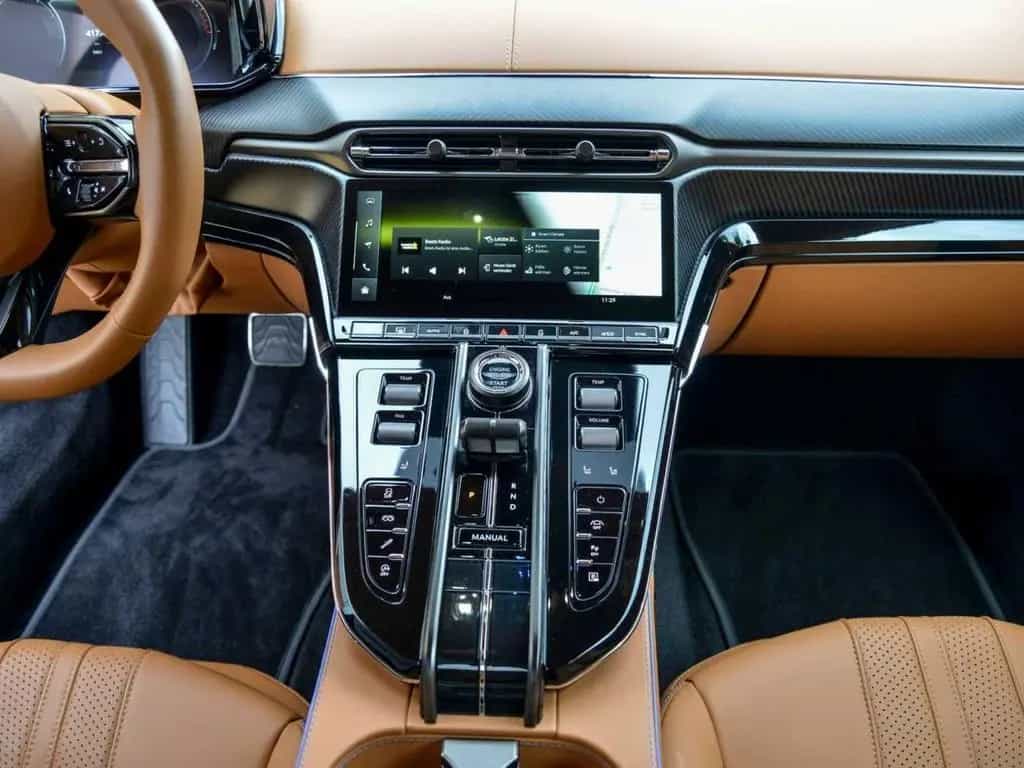Aston Martin NG V8 Vantage Coupé 05/2024-photo-9