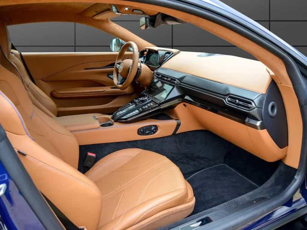 Aston Martin NG V8 Vantage Coupé 05/2024-photo-13