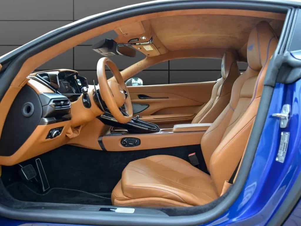 Aston Martin NG V8 Vantage Coupé 05/2024-photo-5
