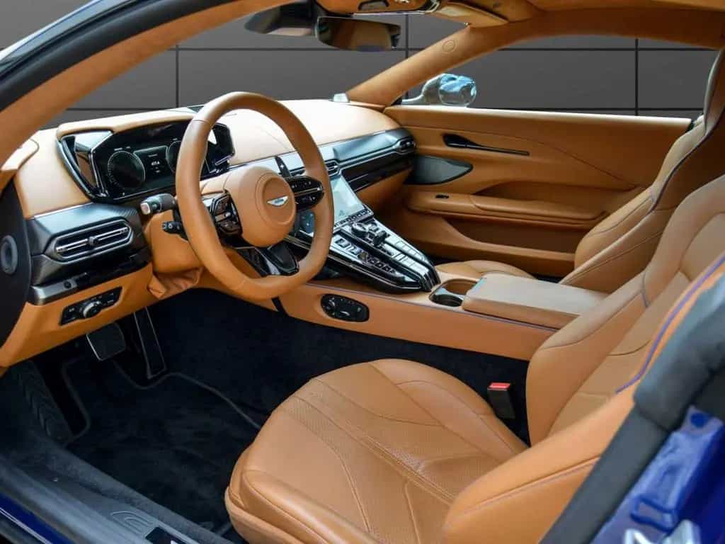 Aston Martin NG V8 Vantage Coupé 05/2024-photo-6