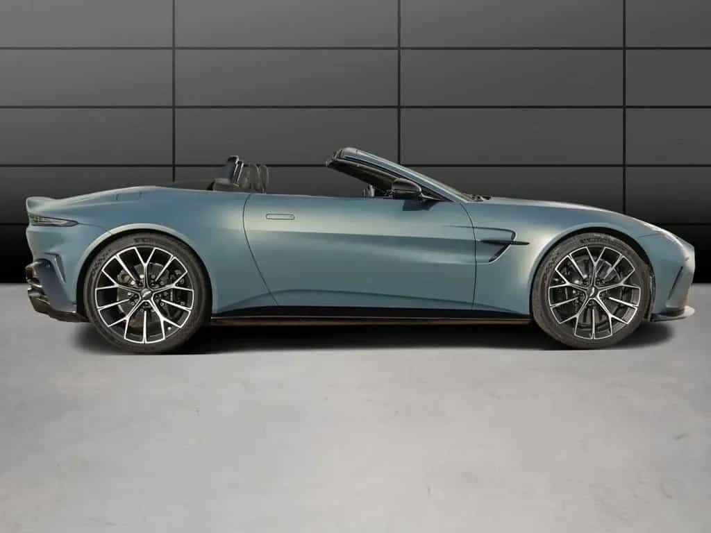 Aston Martin V8 Vantage Roadster ++NP. 283.000€++ 09/2025-photo-11