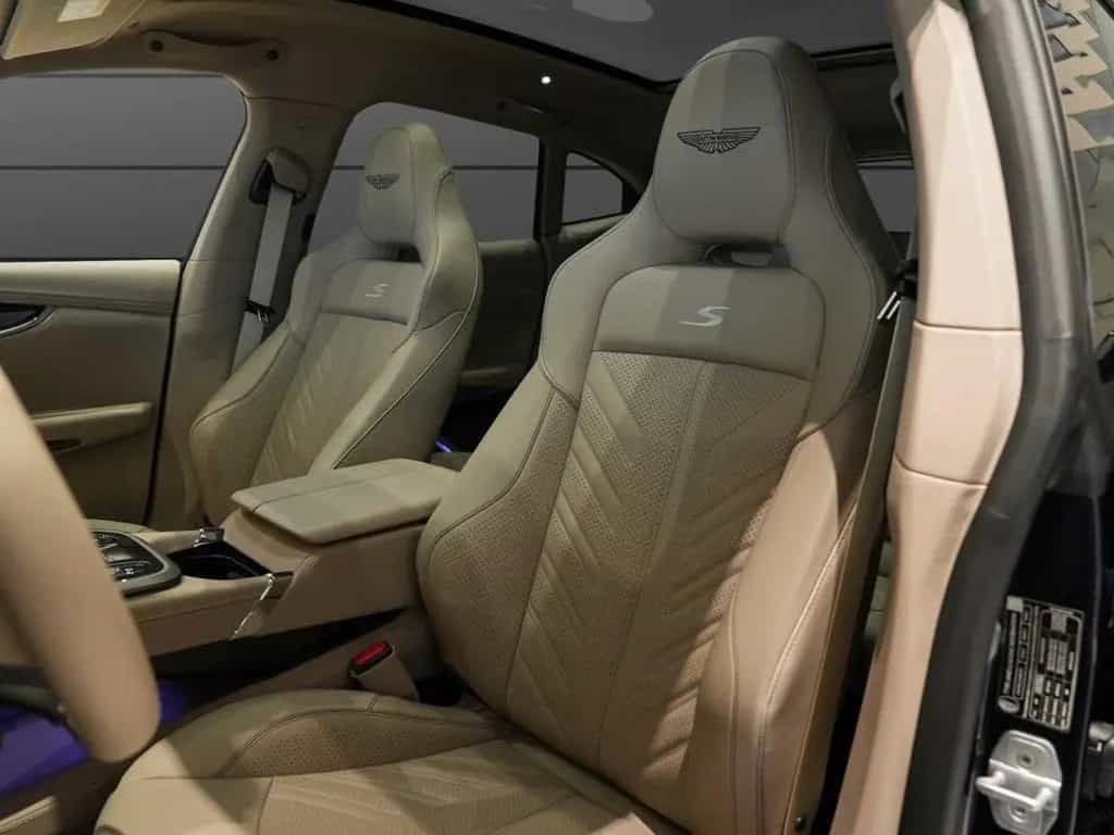 Aston Martin DBX S 01/2026-photo-9