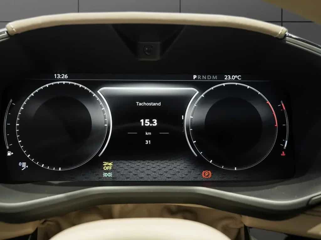 Aston Martin DBX S 01/2026-photo-11