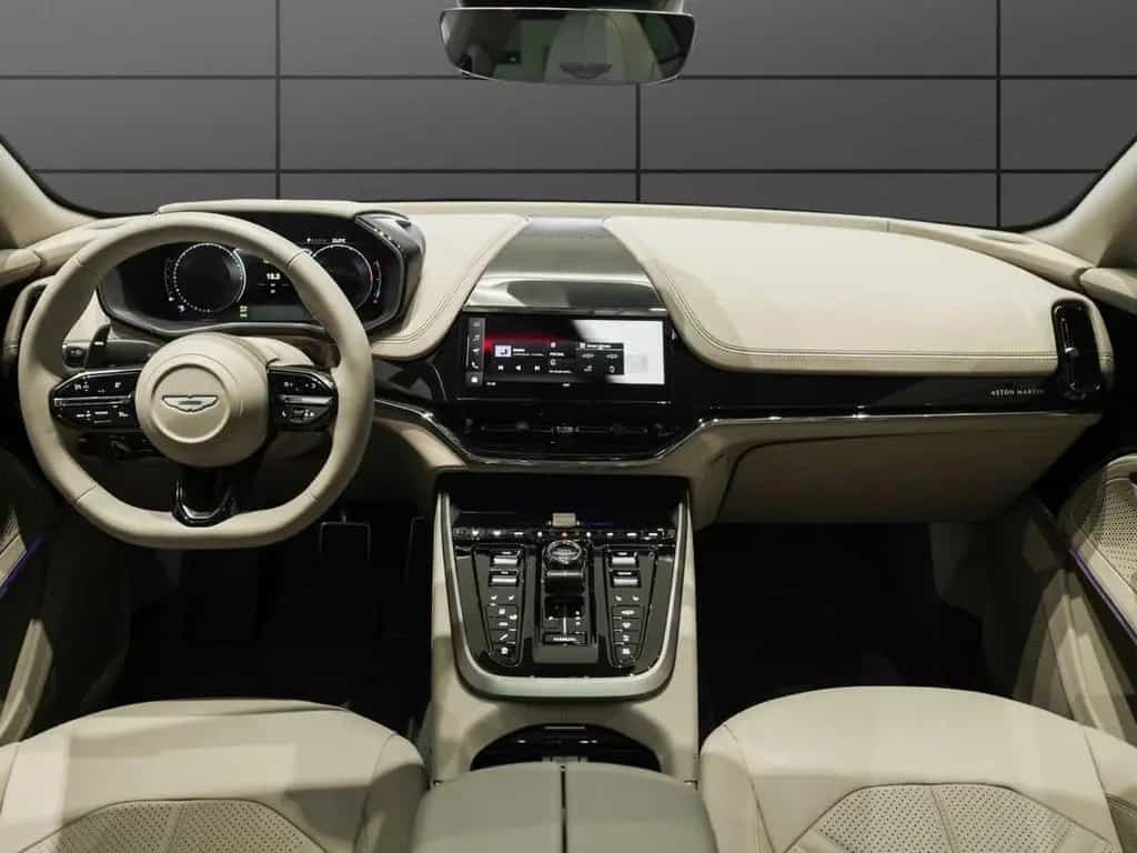 Aston Martin DBX S 01/2026-photo-12