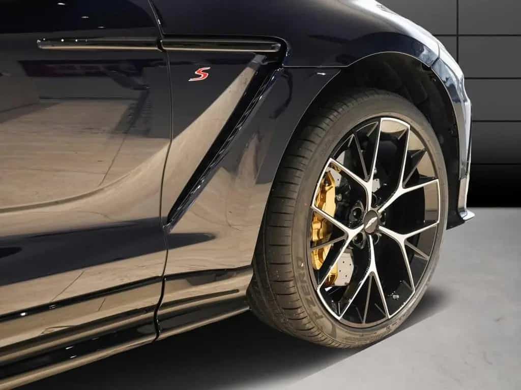 Aston Martin DBX S 01/2026-photo-4