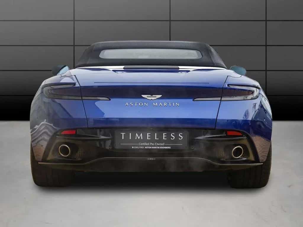 Aston Martin DB12 Volante 05/2024-photo-2