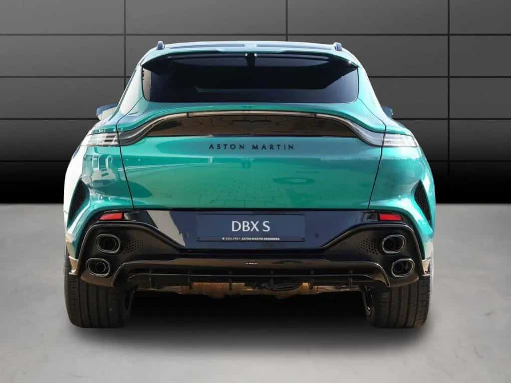 Aston Martin DBX S null-photo-10