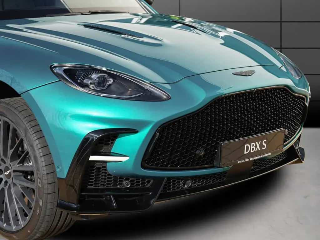 Aston Martin DBX S null-photo-2