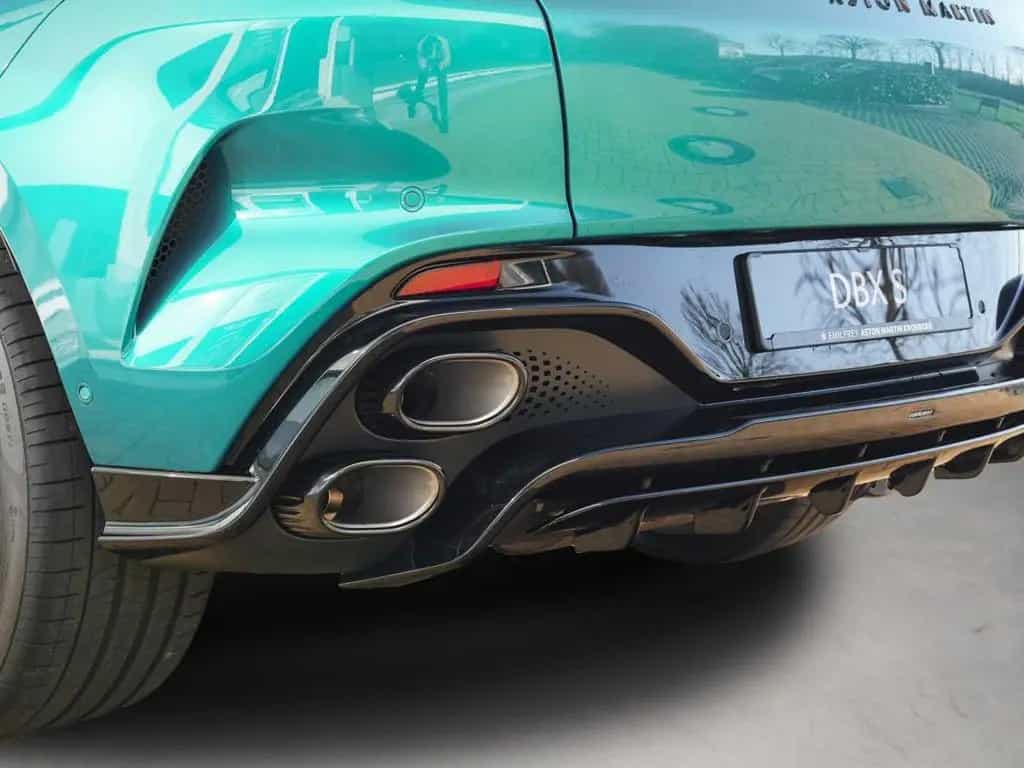 Aston Martin DBX S null-photo-7