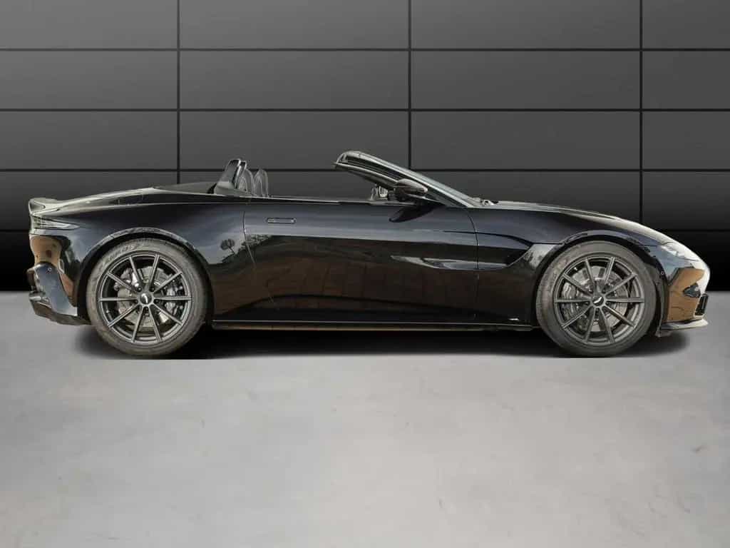 Aston Martin V8 Vantage Roadster 04/2022-photo-9