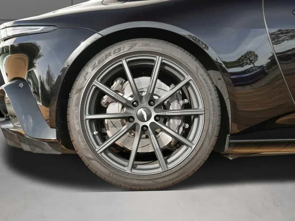 Aston Martin V8 Vantage Roadster 04/2022-photo-11
