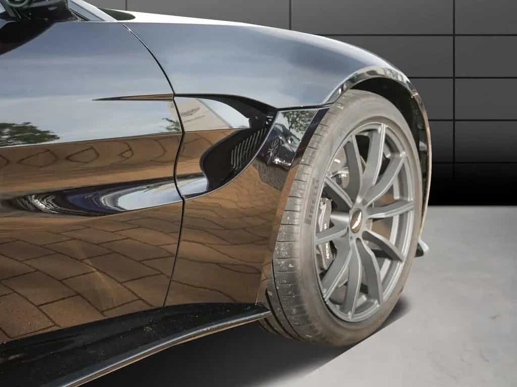 Aston Martin V8 Vantage Roadster 04/2022-photo-12