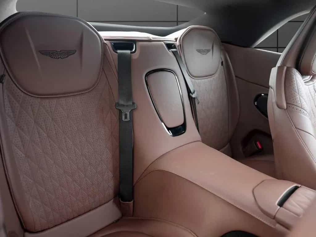 Aston Martin DB12 Volante null-photo-27