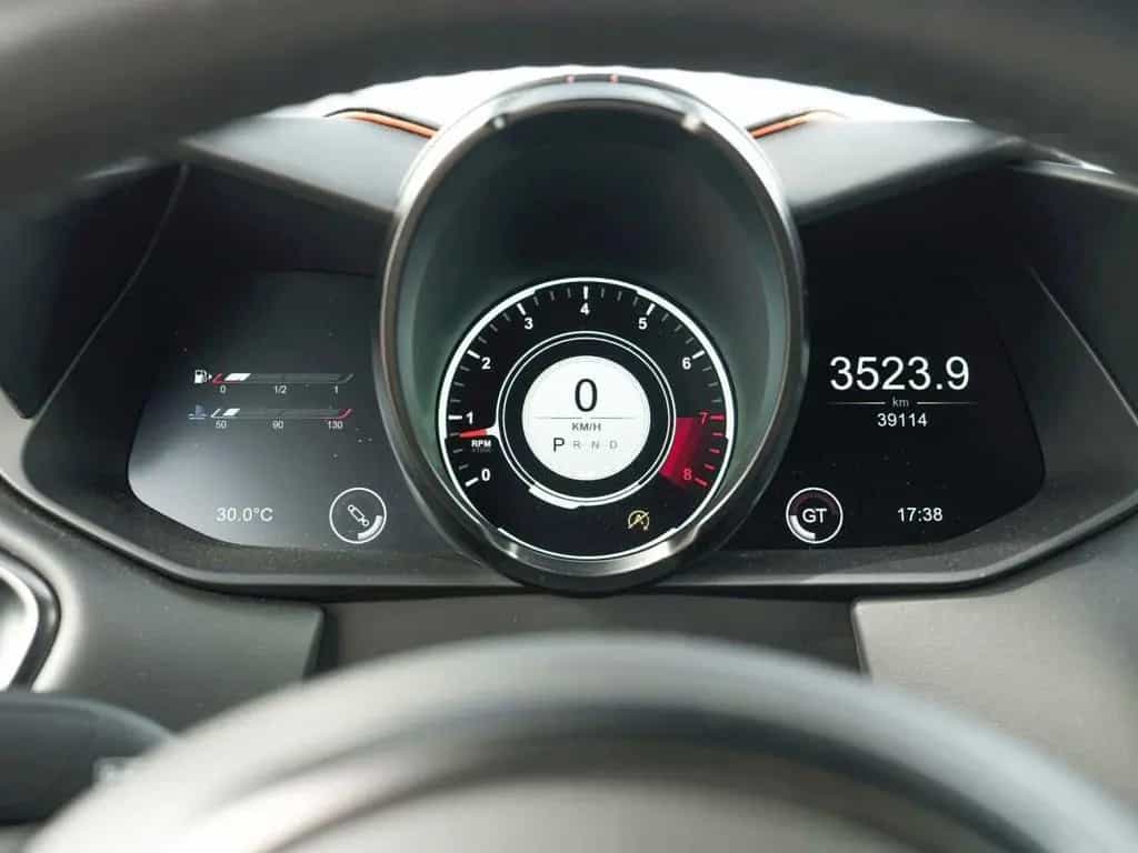 Aston Martin DBS Volante 05/2019-photo-17