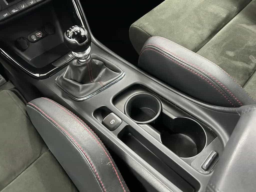 Kia Ceed GT-Track+AHK+Navi+SHA+FLA+Temp+Carplay+SHZ 05/2018-photo-17