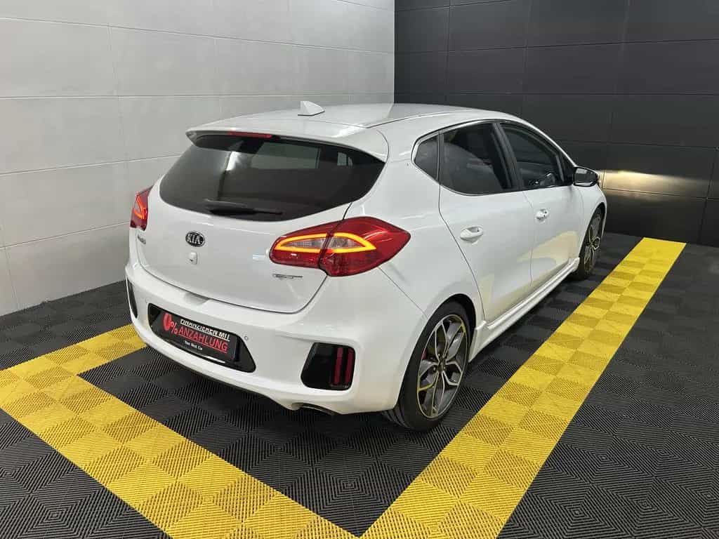 Kia Ceed GT-Track+AHK+Navi+SHA+FLA+Temp+Carplay+SHZ 05/2018-photo-3