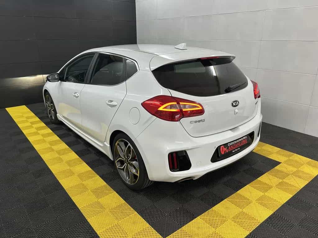 Kia Ceed GT-Track+AHK+Navi+SHA+FLA+Temp+Carplay+SHZ 05/2018-photo-6