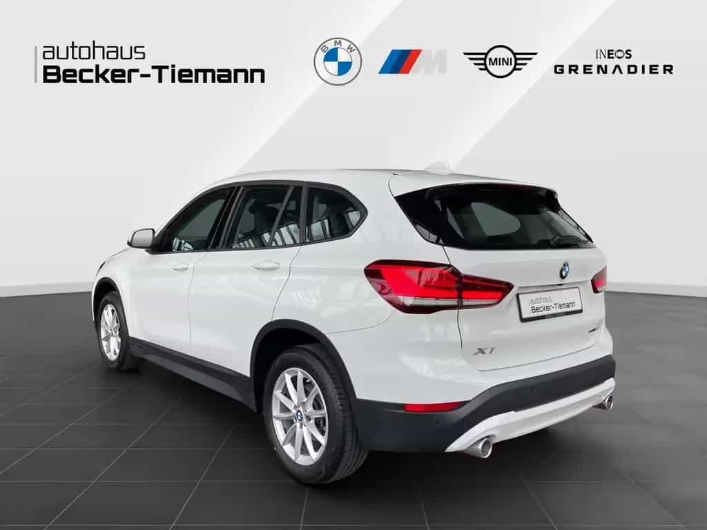 BMW X1 xDrive18d Navi | LED | Kamera | Panorama | Kl 07/2020-photo-3
