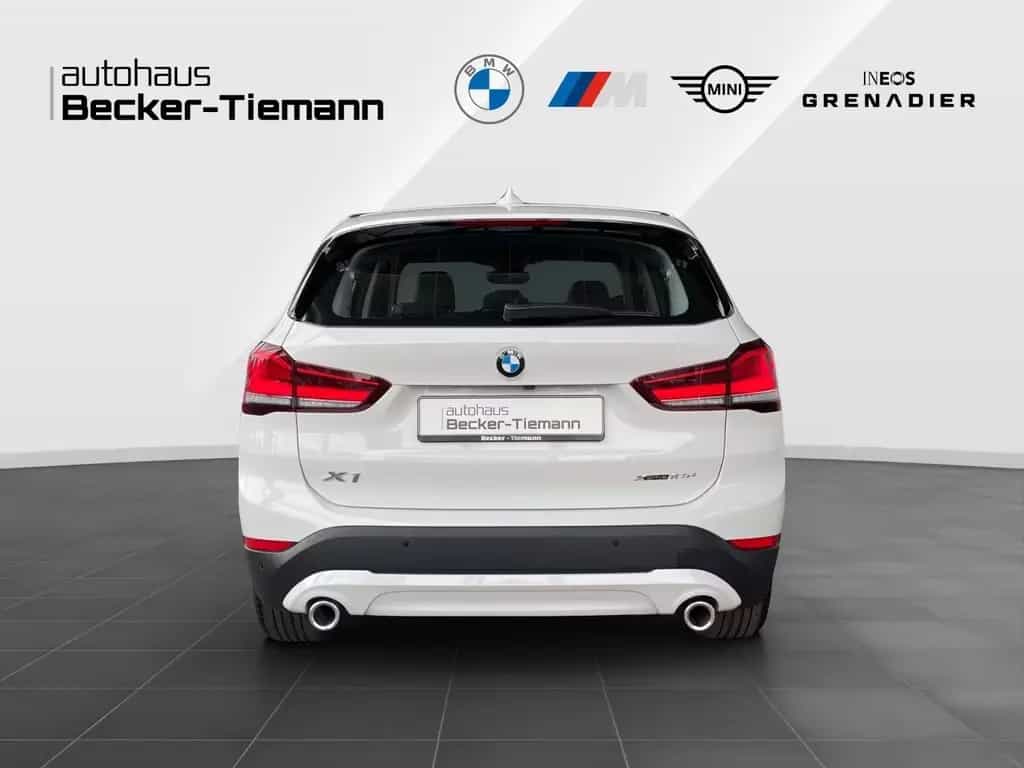 BMW X1 xDrive18d Navi | LED | Kamera | Panorama | Kl 07/2020-photo-4