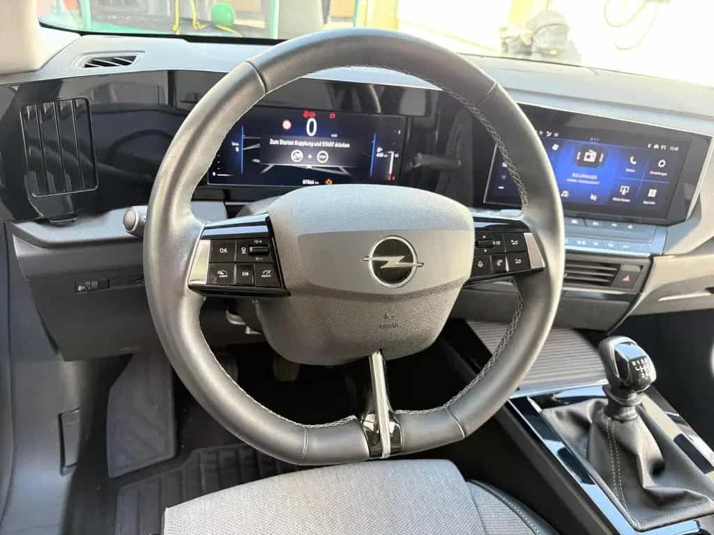 Opel Astra Elegance 1.2 Turbo,96k (130PS) siehe... 08/2022-photo-13