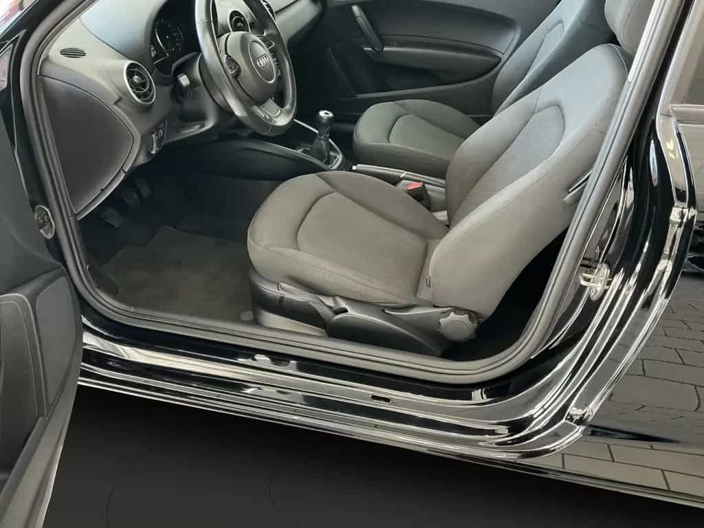 Audi A1 basis***MTL.RATE 150 €*** 06/2017-photo-14