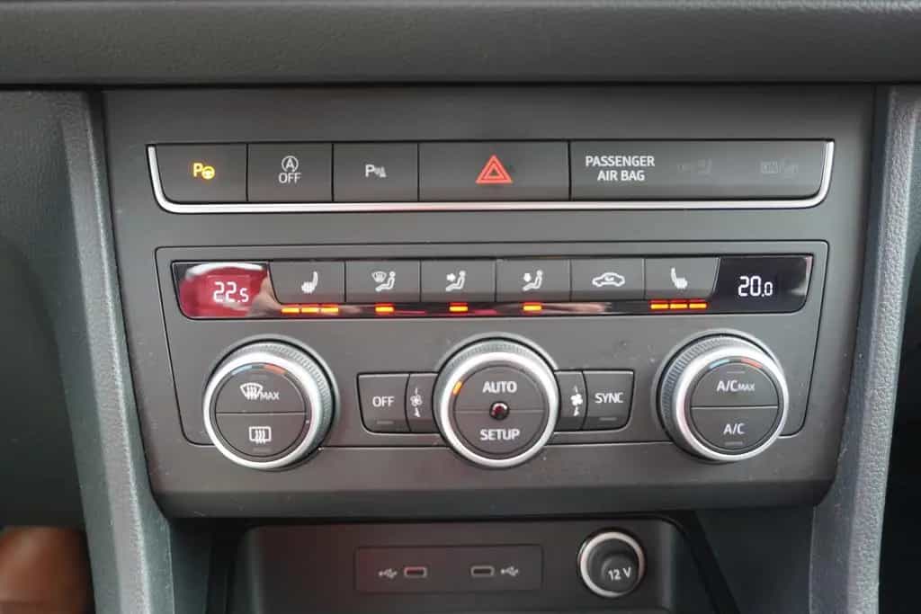 Seat Ateca 1.5 TSI DSG Style VC LED Navi ACC Kamera 02/2023-photo-18