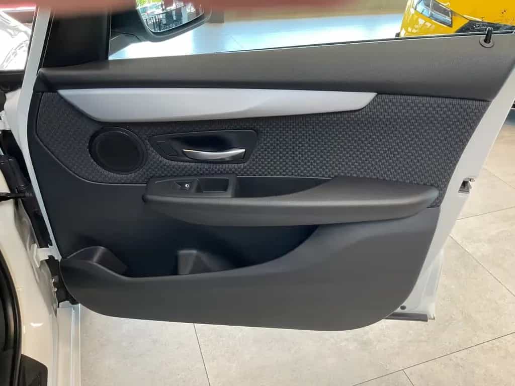 BMW 218 Gran Tourer 218d Gran Tourer xDr. Advantage AHK LED Navi 10/2020-photo-47