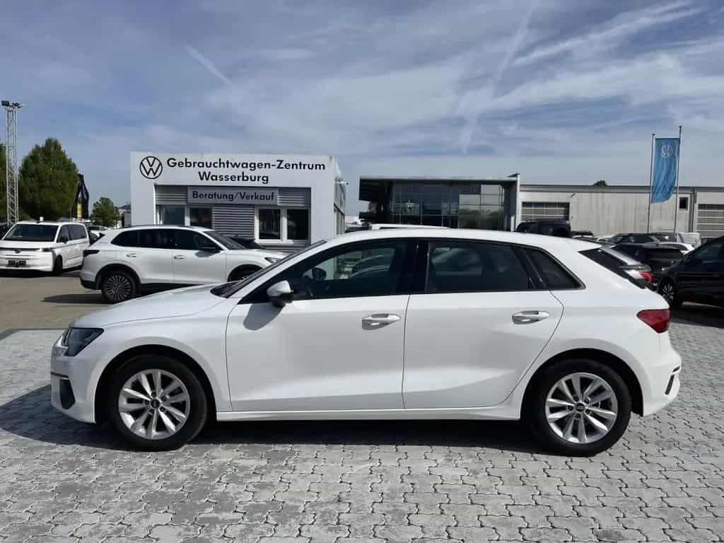 Audi A3 Sportback 2.0 TDI (NAVI+LED+ACC+Connect) 12/2022-photo-2